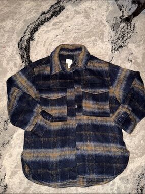 Women’s Navy & Mustard Plaid Shacket - Casual Button-Up Jacket